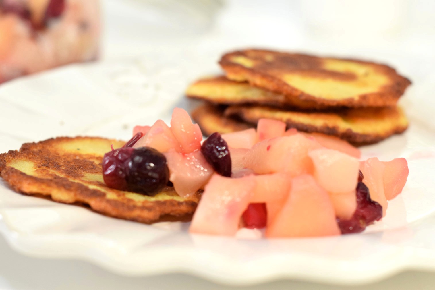 Polish potato pancakes with fruit saute recipe03