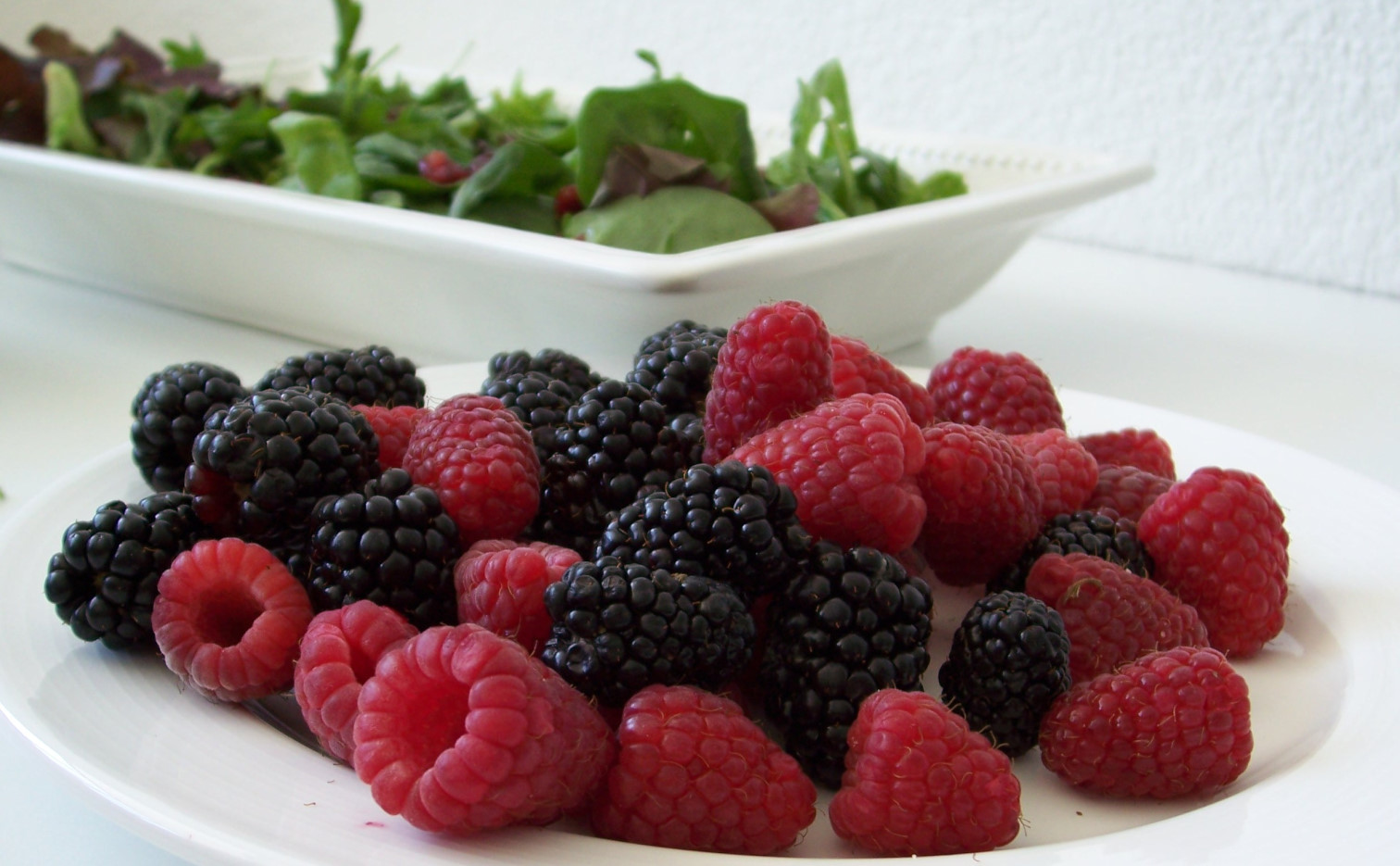 arugula berries salad with blue cheese recipe02