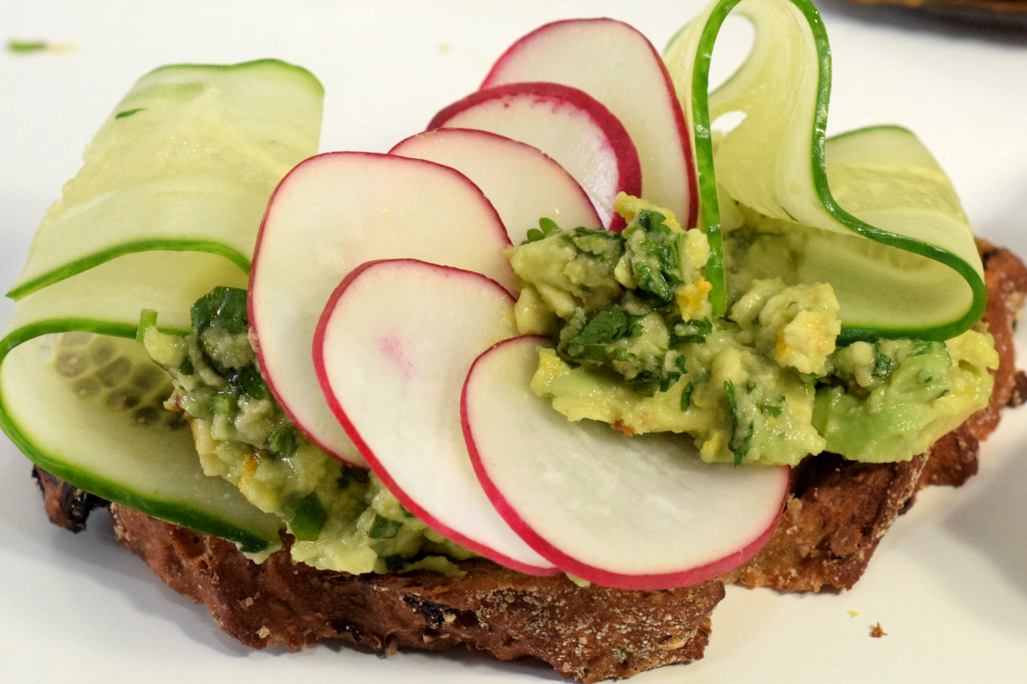 spring avocado toast with cucumbers adn radishes recipe05