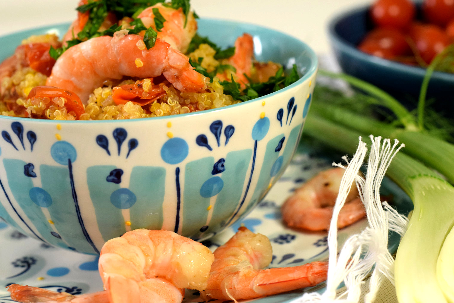 mediterranean quinoa pilaf with prawns recipe04