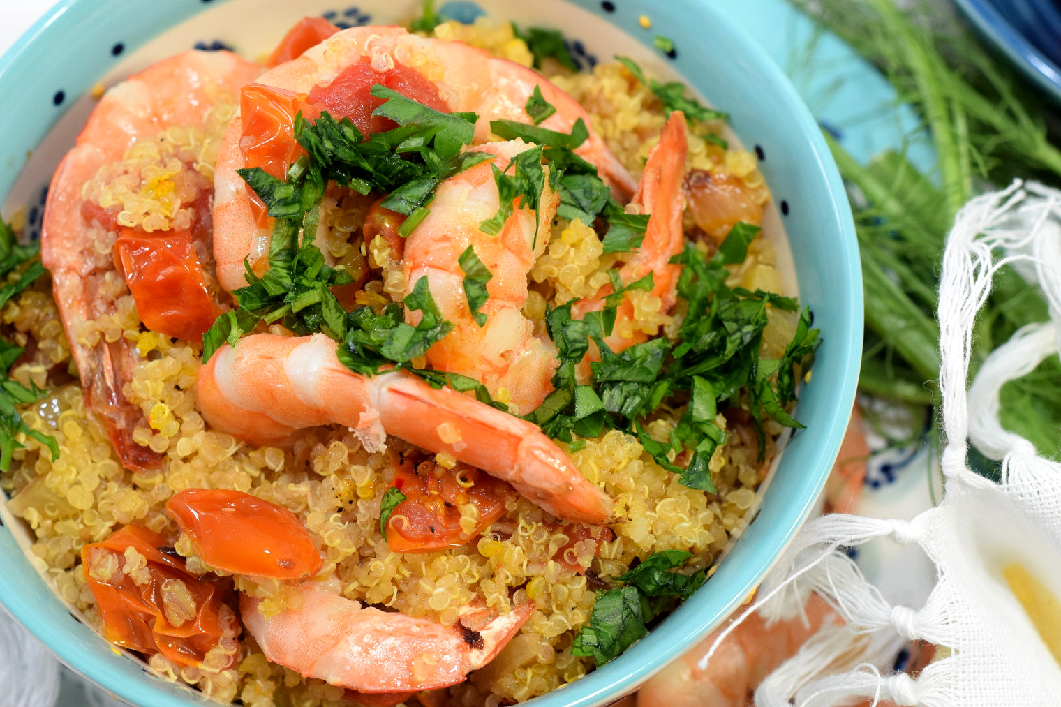 mediterranean quinoa pilaf with prawns recipe05